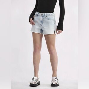 No Boundaries Mid Rise Frayed Hem Denim Shorts